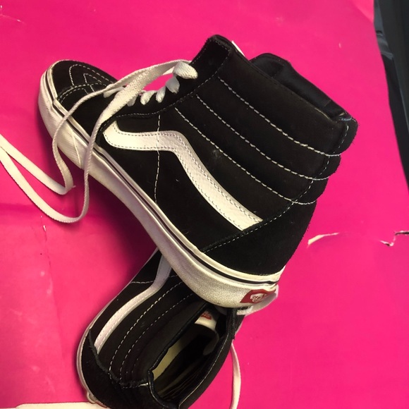 Vans Canvas Skate Shoes. - Picture 3 of 6